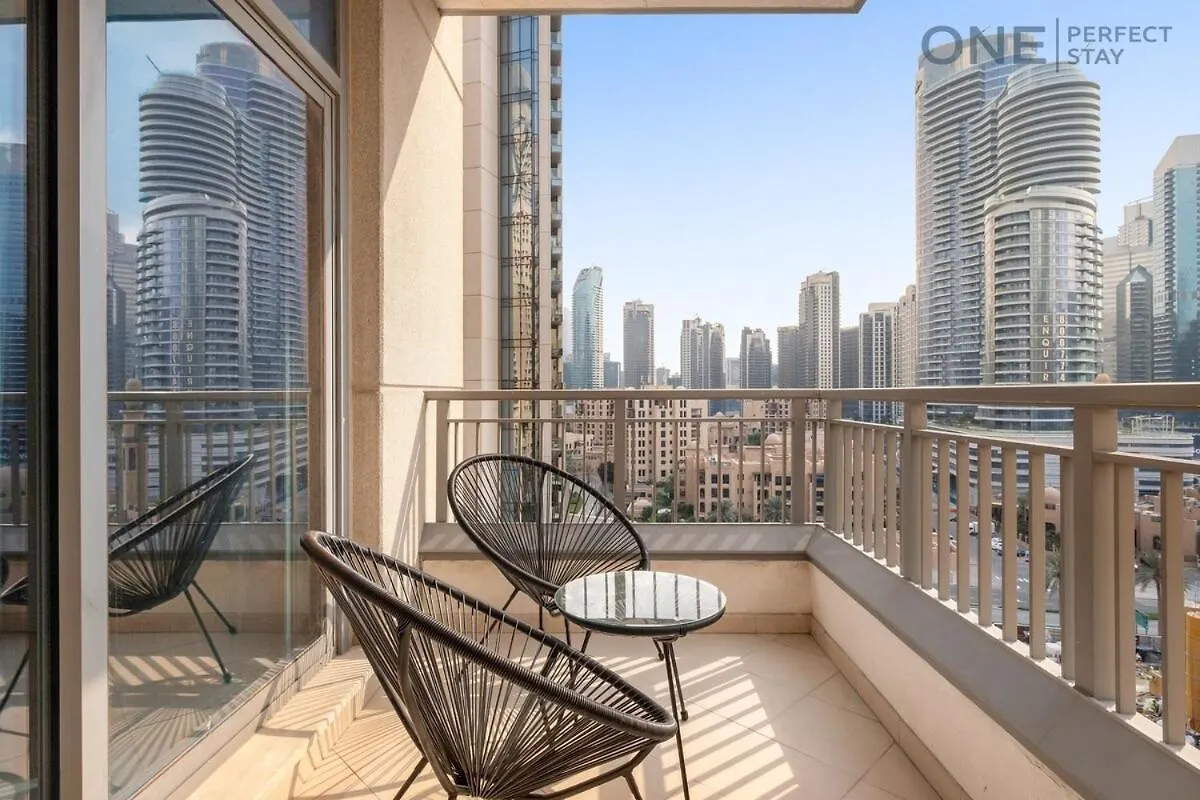 Stylish 1Br With Maid Apartment In Downtown With Pool And Gym Dubai