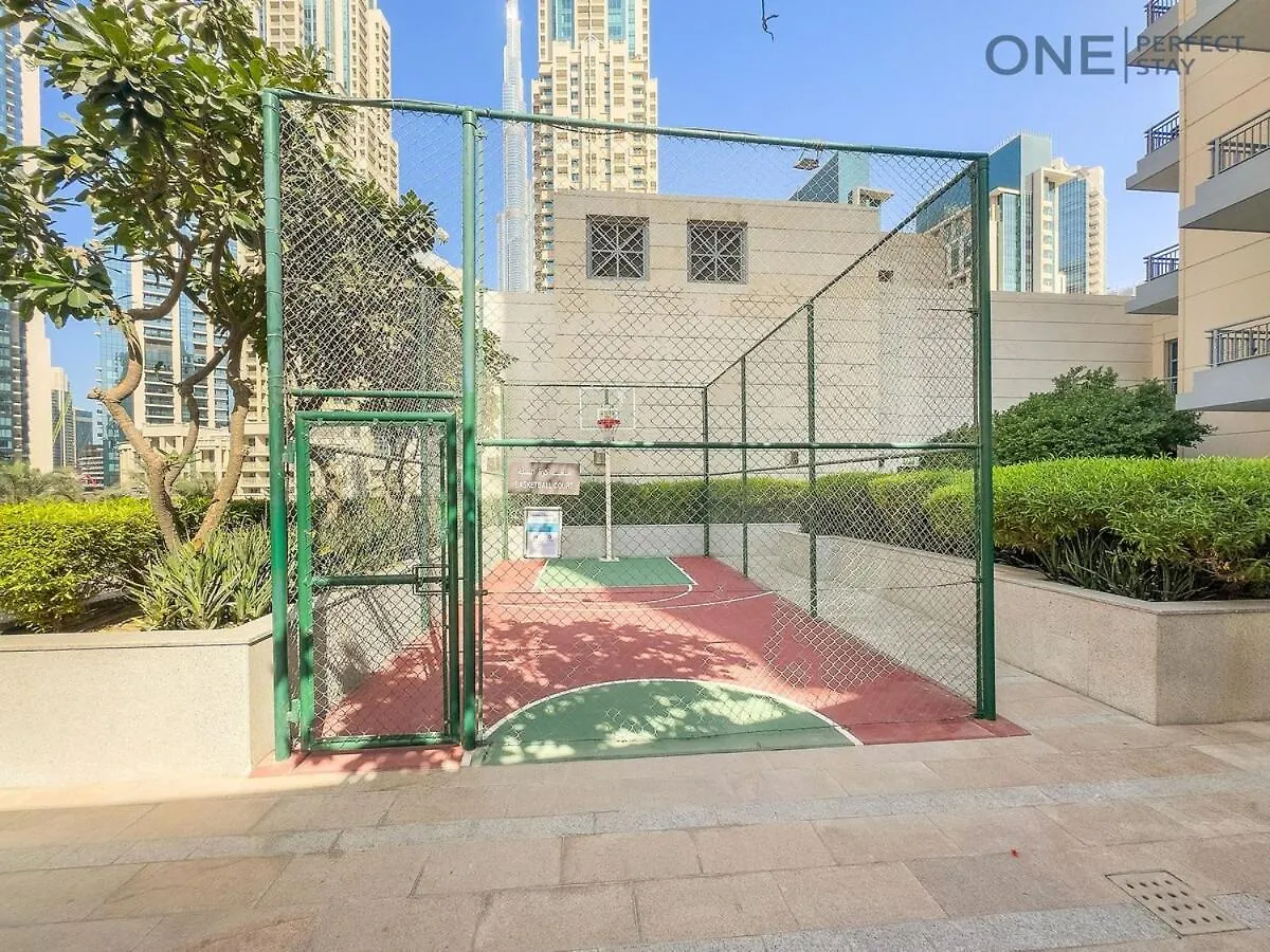 Stylish 1Br With Maid Apartment In Downtown With Pool And Gym Dubai