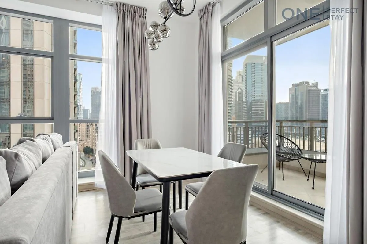 Stylish 1Br With Maid Apartment In Downtown With Pool And Gym Dubai 0*,