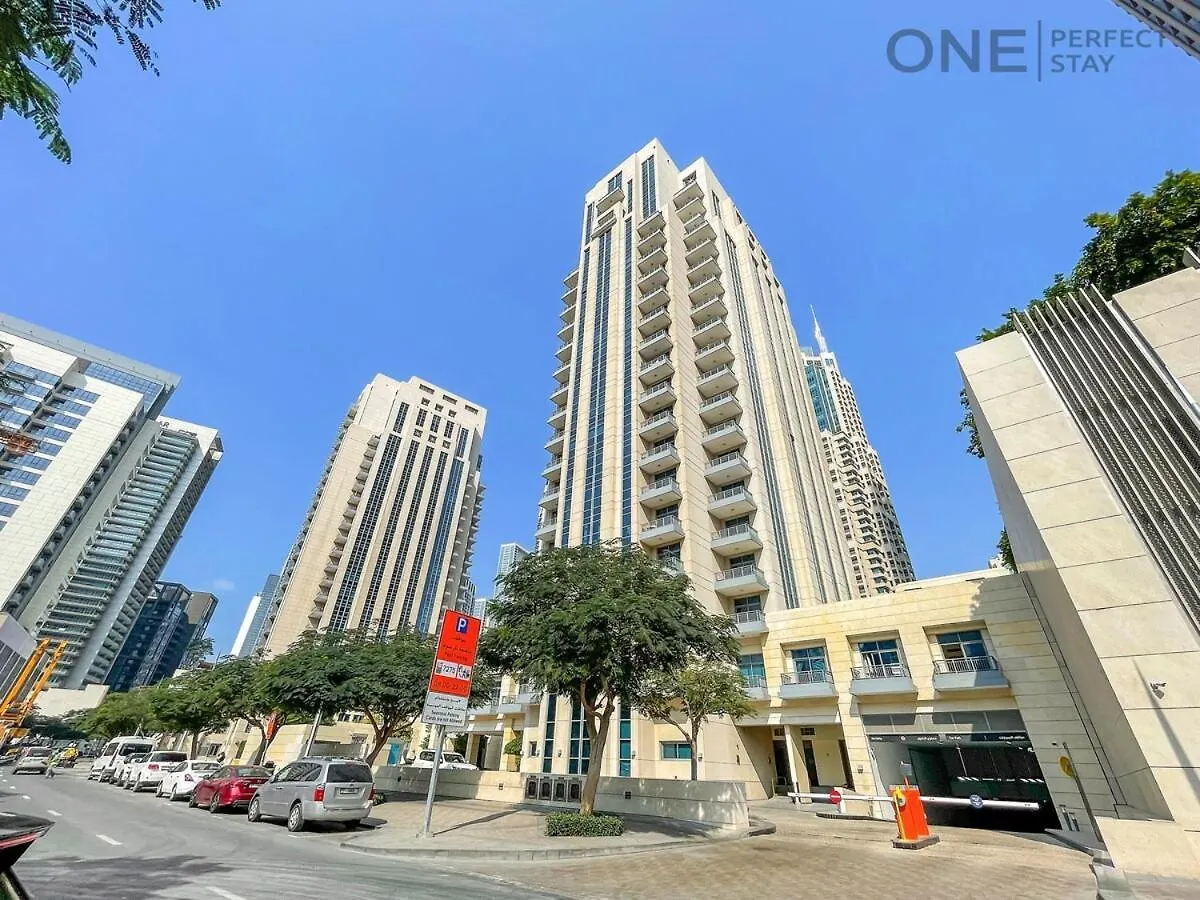 Stylish 1Br With Maid Apartment In Downtown With Pool And Gym Dubai